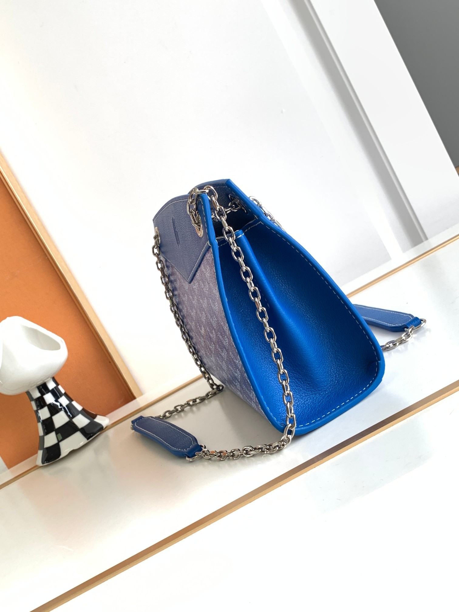 Rouette Structure Mini Shoulder Bag In Blue